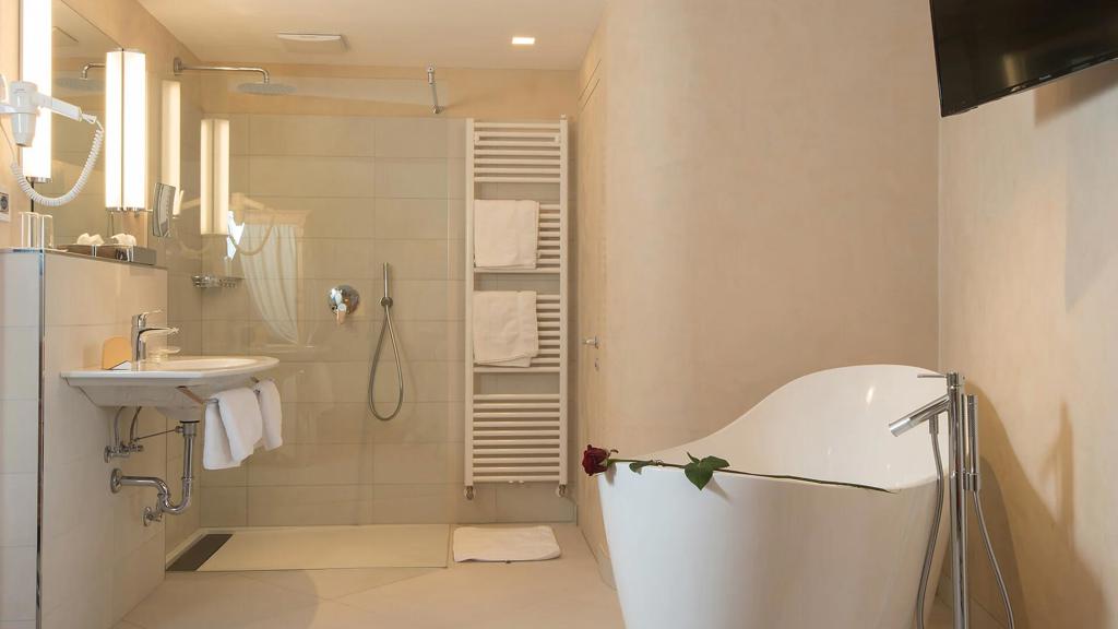 web-rendition-4 (13).jpg