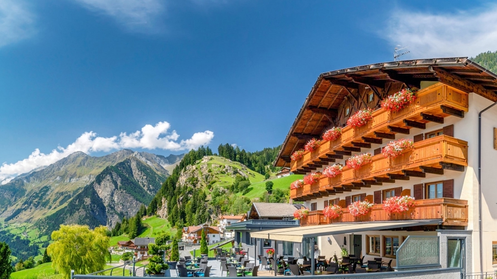 Hotel Kronhof - Hotel in Moos in Passeier im Passeiertal / Südtirol