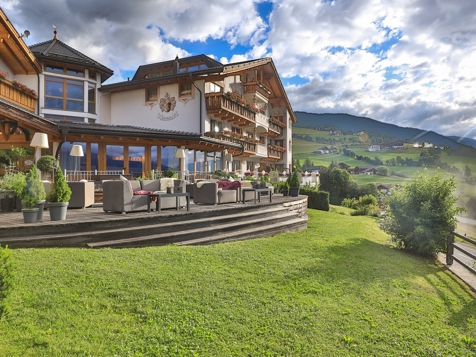 Lärchenhof - HOTEL DER BERGE - Meransen in Eisacktal