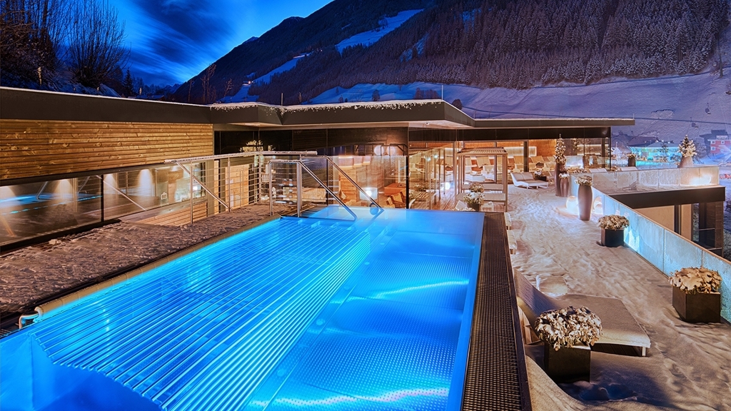 AMONTI & LUNARIS Wellnessresort - Hotel in Steinhaus in Tauferer Ahrntal / Tyrol du Sud