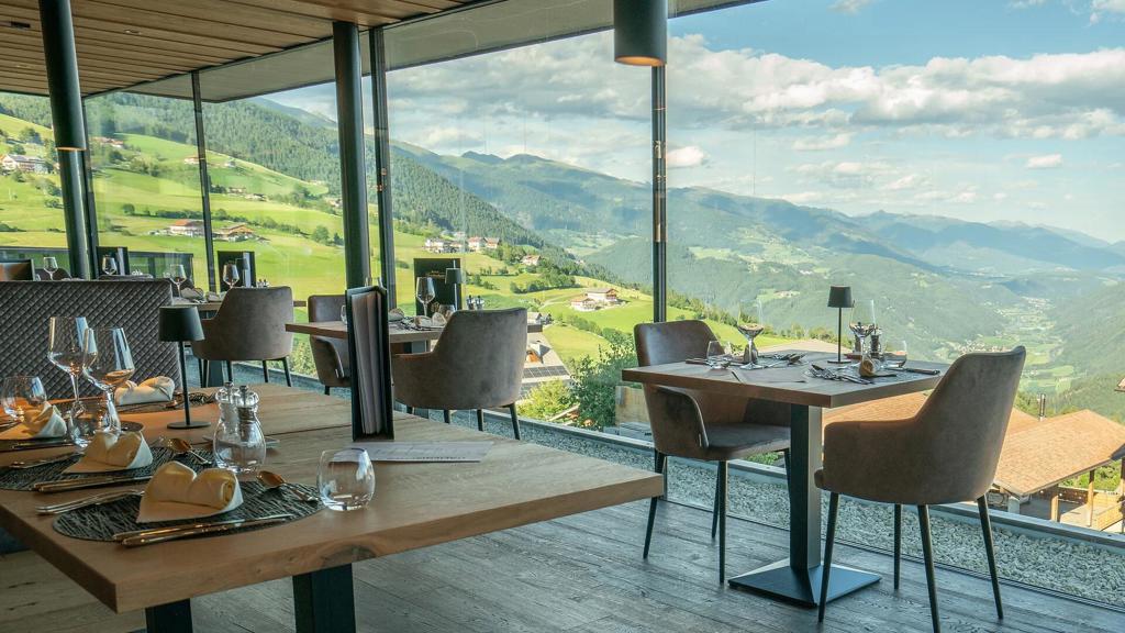 web-rendition-4 (6).jpg