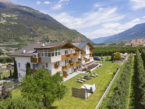 Garni Residence Obstgarten - Laces in Val Venosta