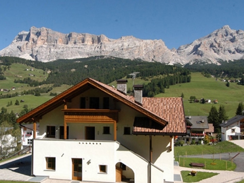 Ciasa Odlina - La Villa in Alta Badia