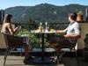 terrasse-mit-blick-auf-die-berge.jpg