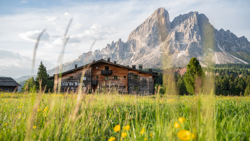 Mountain Lodge Ütia de Börz - Hotel in St. Martin in Thurn at Mt. Kronplatz / South Tyrol