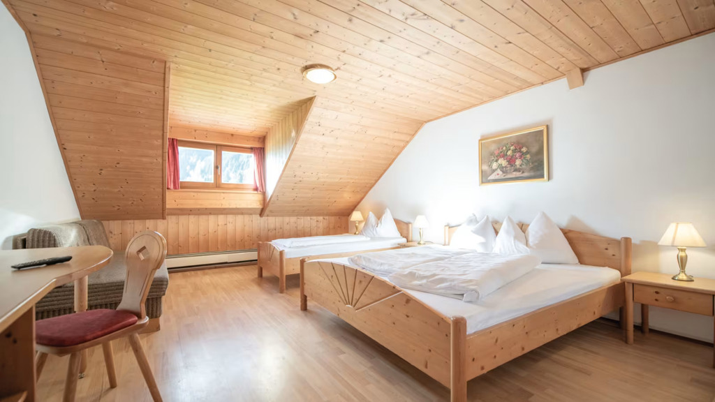 ┬®rotwild_Zimmer_10_1142.jpg