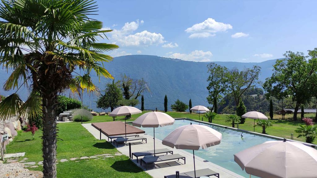 01-pool-relax-tisens-ferienwohnungen-residence-liesy-meranerland.jpg