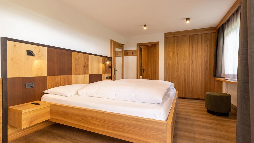 web-rendition-4 (9).jpg