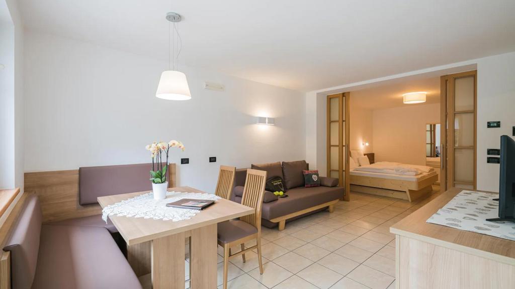 web-rendition-3 (16).jpg