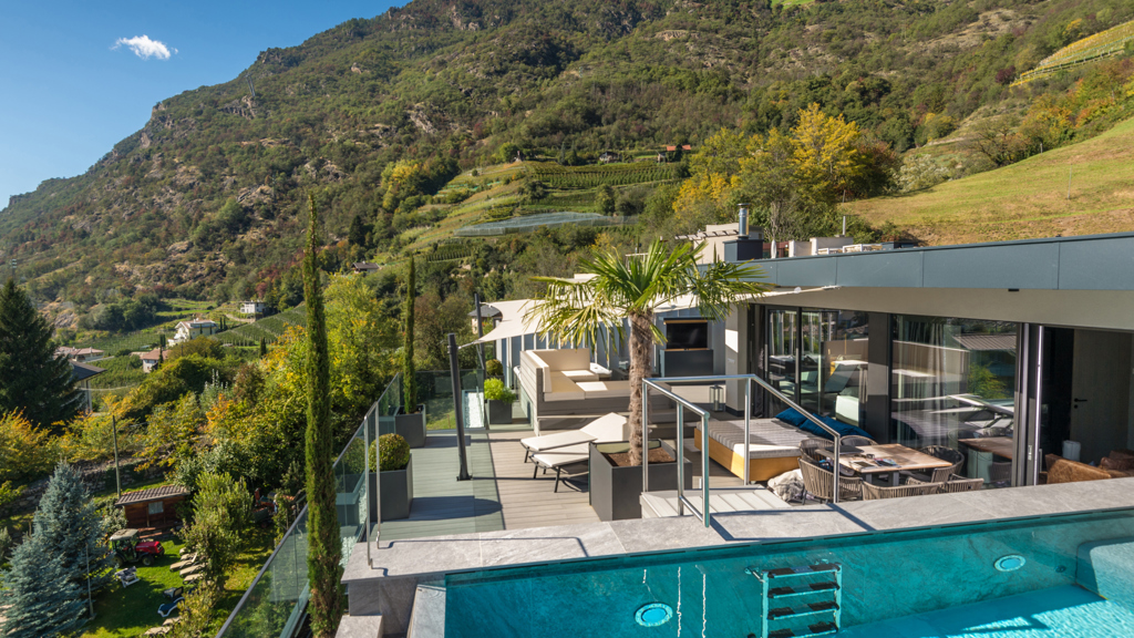 Penthouse Suite Dolce Vita Premiun wirh private infinity pool.jpg