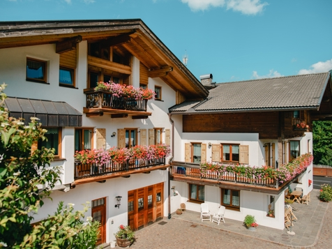 Blumenresidence Karnutsch - St. Walburg im Ultental