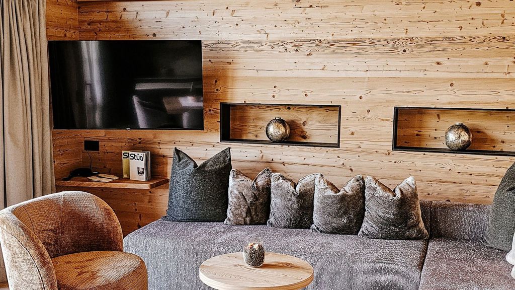 Ap. 101 Living Area.jpg