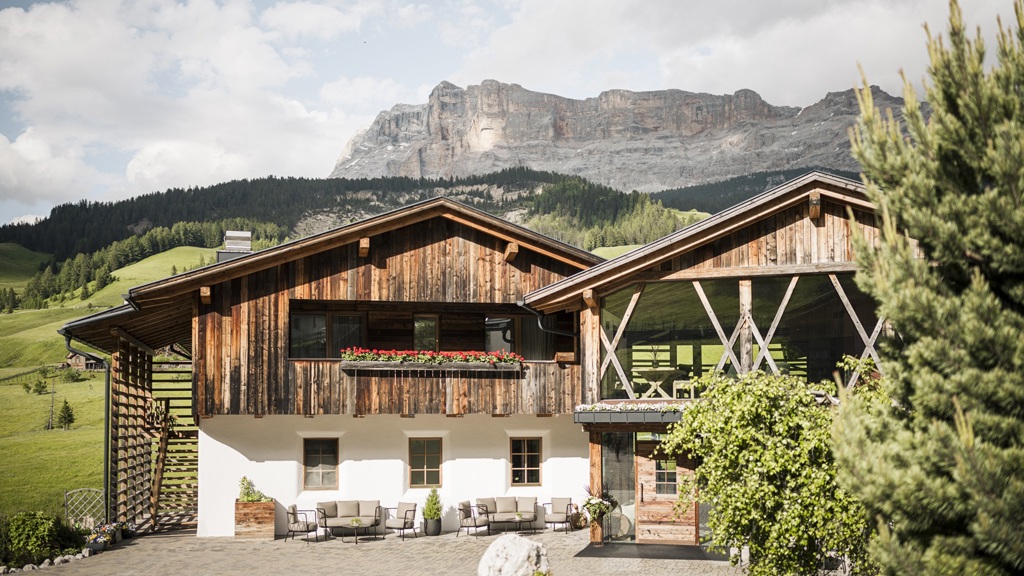 Miraval NaturHotel - Hotel in Abtei in Alta Badia / Südtirol