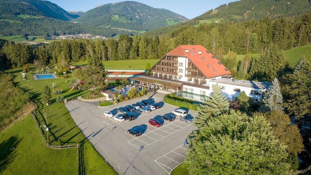 csm_2023-hotelanlage-DJI_20230925180705_0183_D-HDR_c_becknaphoto_cc3d8b30f2.jpg