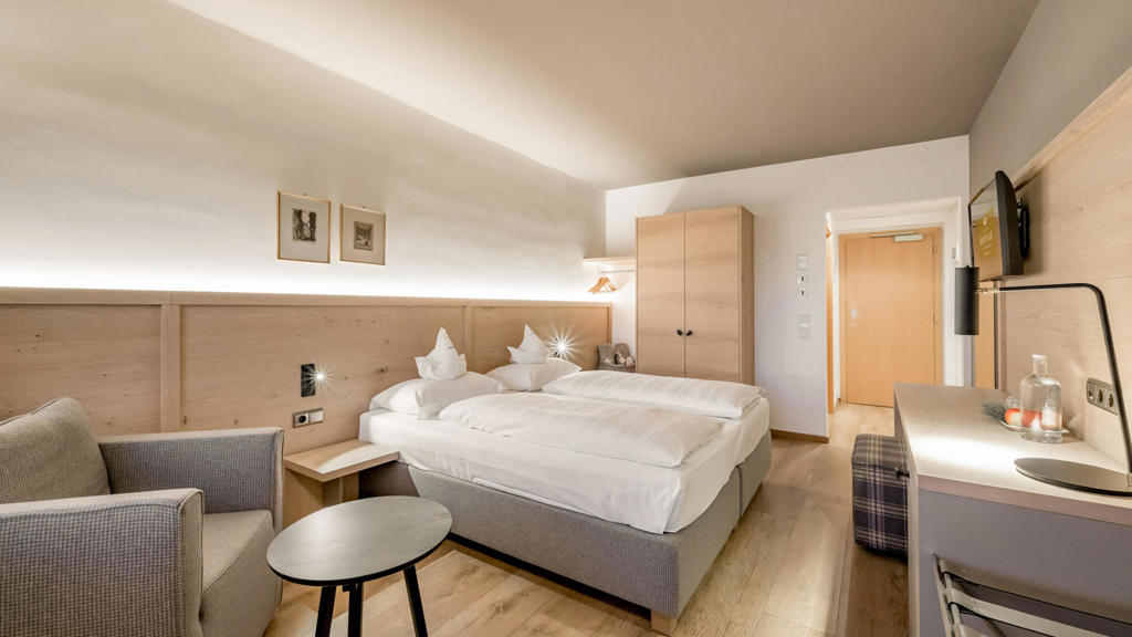 csm_hinterhuber_doppelzimmer_panorama-4_4bb4d6b384.jpg
