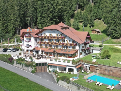 Granpanorama Hotel Sambergerhof - Villandro in Valle Isarco