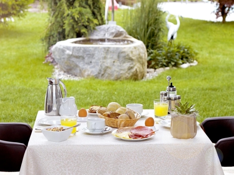 Pension Sattlerenglhof - Latsch in Vinschgau
