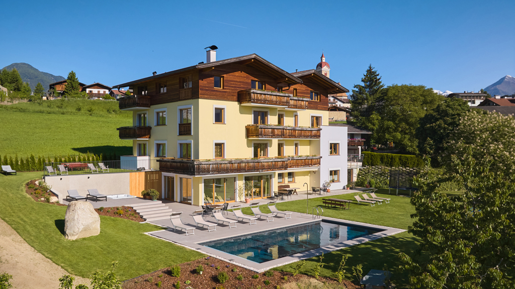 Schiestlhof - 05.25 - 004-1.jpg