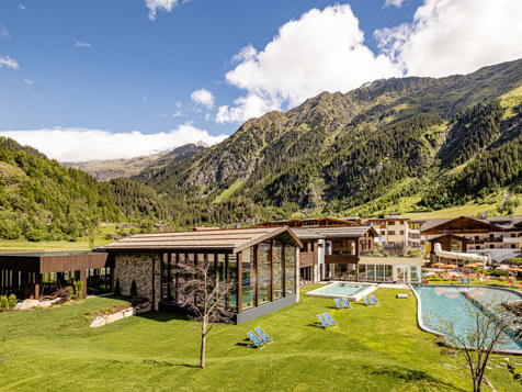 Schneeberg - Family Spa Resort - Ridnaun in Eisacktal