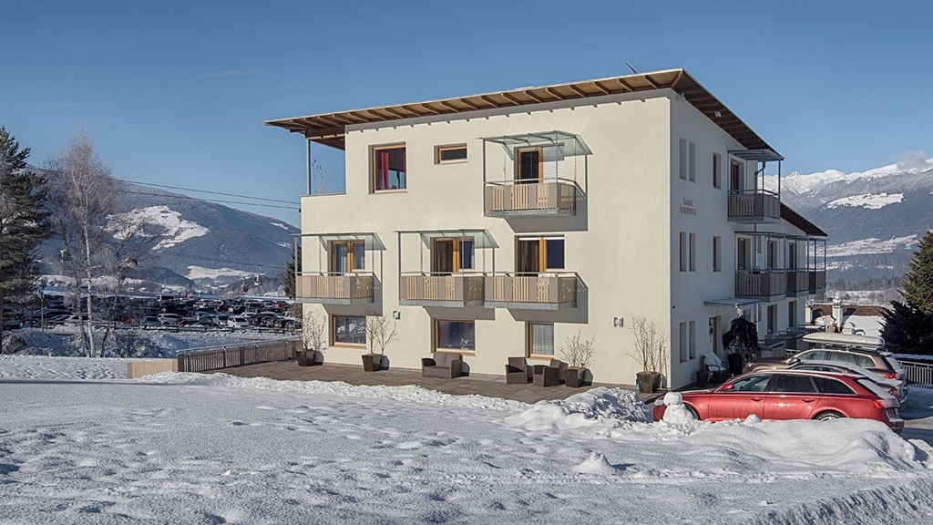 Garni Schorneck - Bed & Breakfast in Reischach at Mt. Kronplatz / Tyrol du Sud