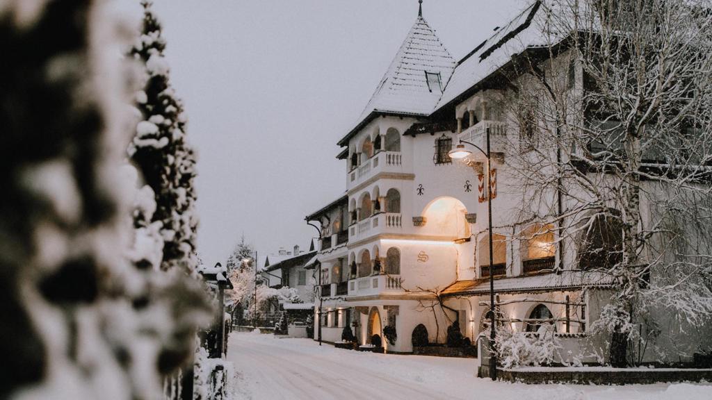 hotel-schulerhof-im-winter.jpg