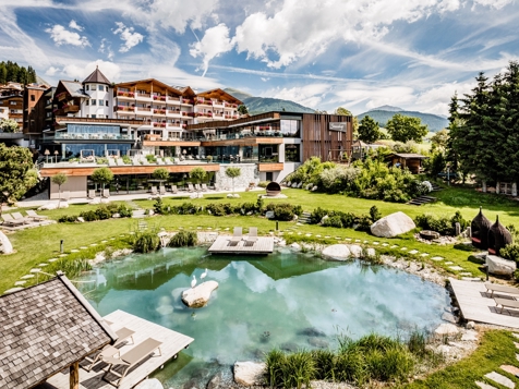 Alpine Spa Resort Sonnenberg - Meransen im Eisacktal