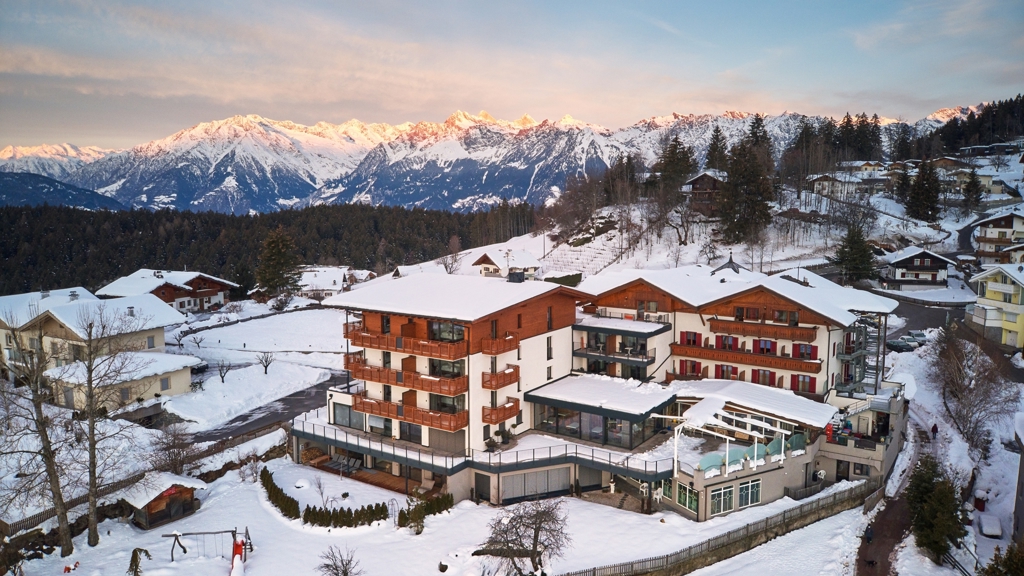 Hotel Sonnenheim - Hotel in Hafling in Meran and environs / South Tyrol