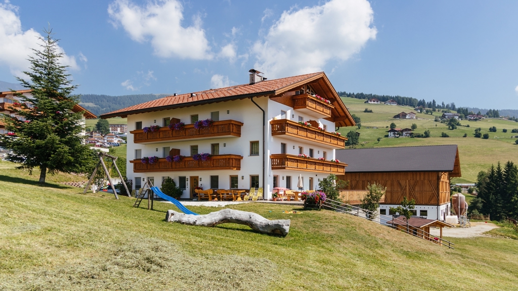 Residence Speckerhof - Appartamenti / Residence a Maranza in Valle Isarco / Alto Adige