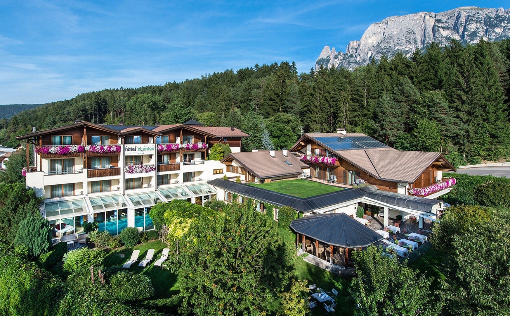 Hotel St. Anton - Fiè allo Sciliar sull’Alpe di Siusi-Sciliar