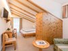 wilde-orchidee-mansardenzimmer-01.jpg