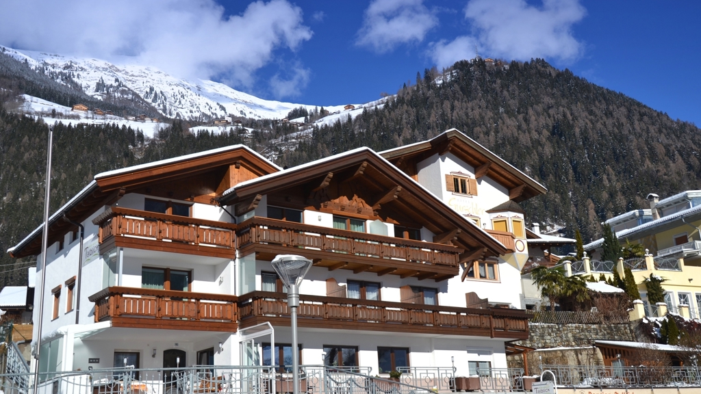 Residence Talblick - Apartment / Residence in St. Leonhard in Passeier in Passeiertal / South Tyrol