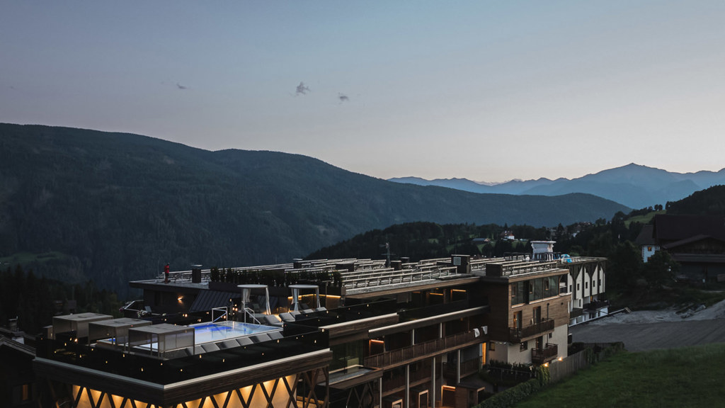 364_terentnerhof_©KOTTERSTEGER_240729_DJI_0040-Pano.jpg
