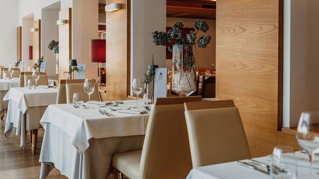 Hotel-Dolomiten-Taubers-Unterwirt-3-Food-012.jpg