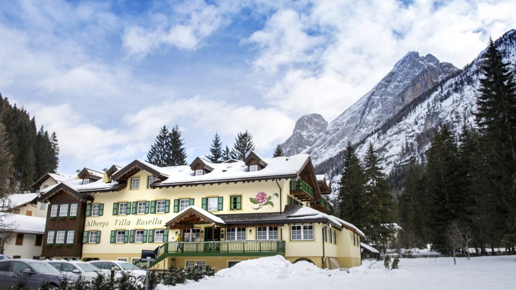 Hotel Villa Rosella - Hotel in Canazei in Trentino / Dolomites