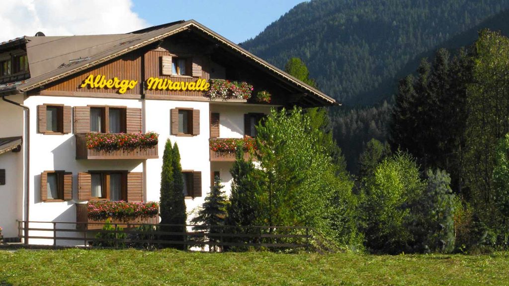 Hotel Miravalle - Hotel in Auronzo di Cadore in Belluno / Dolomites