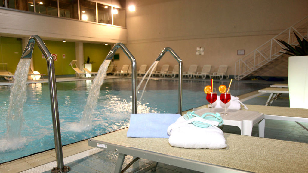 hotel_nigritella_piscina.jpg