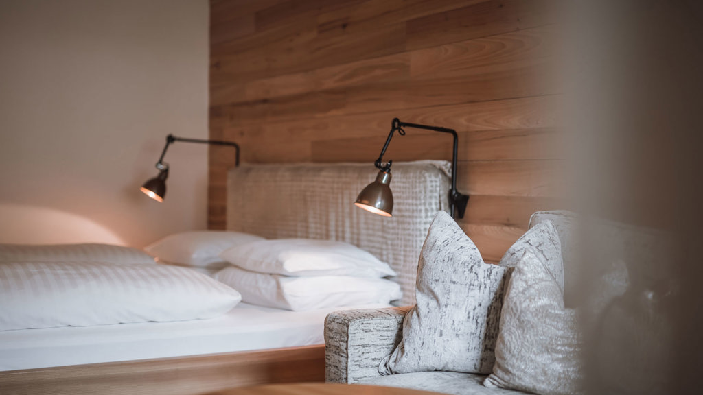 090-sonnenhof-zimmer-©KOTTERSTEGER-220918-KOT_1663.jpg