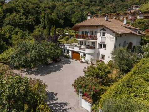 Appartements St. Josefhof - Kaltern an der Weinstraße in Southern South Tyrol