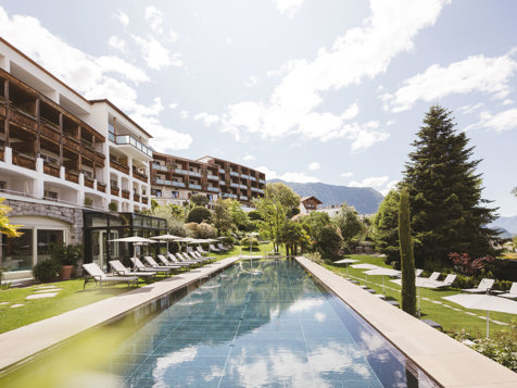 Hotel Hohenwart - Schenna in Meran and environs
