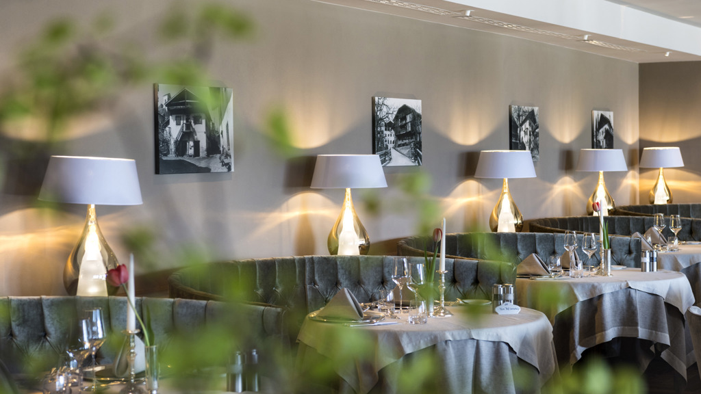 24_Restaurant.jpg