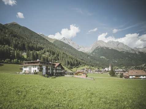 Hotel Vierbrunnenhof - Antholz am Kronplatz