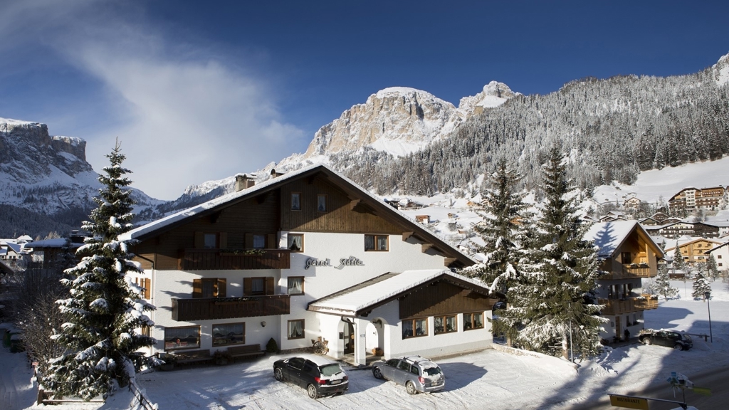 Garni Adria - Bed & Breakfast in Corvara in Alta Badia / Tyrol du Sud