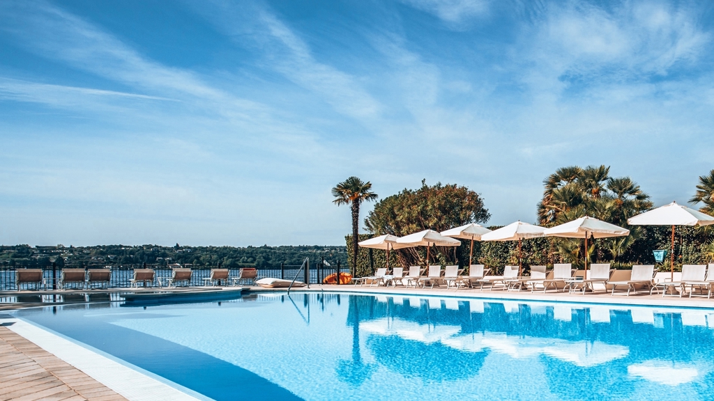 ⇒ Hotel Spiaggia D'Oro Charme & Boutique - Garda Lake Collection **** – in  Salò – Dream holidays at Lake Garda