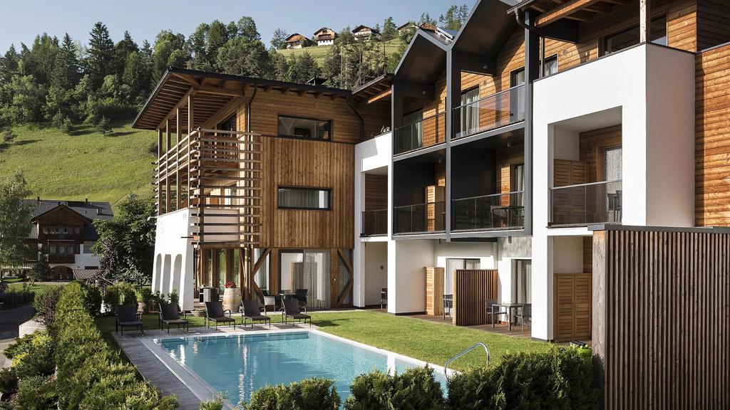 csm_Dolomites-Residence-Gadertal-Suedtirol-sommerurlaub-ferien_3dab64cbf3.jpg