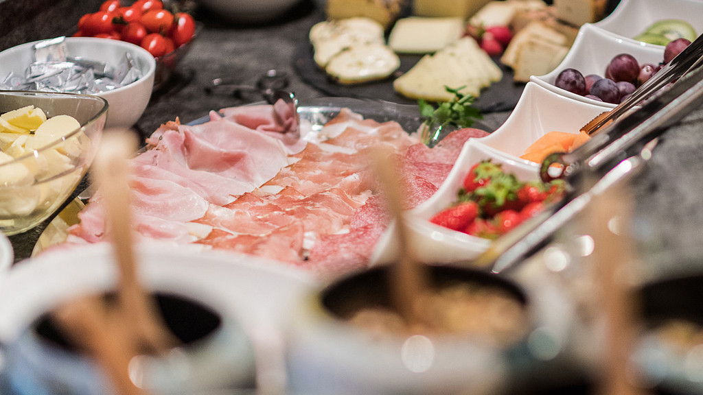 csm_fruehstueck-buffet-dolomiten-apartment-residence-suedtirol_bd181f51f3.jpg