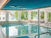 hotel-mit-pool-schwimmbad-audio.jpg