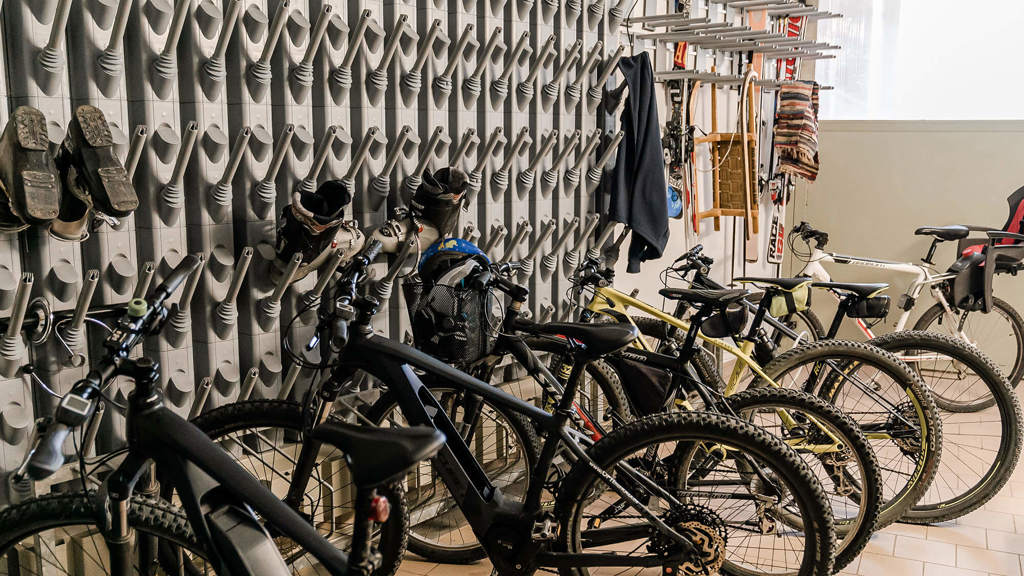 impressionen-kirchenwirt-fahrrad-skiraum.jpg