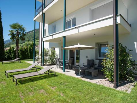 Feldhof AgriSuite-Apartments - Tramin an der Weinstraße in Southern South Tyrol