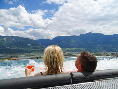 Feldhof AgriSuite-Apartments - Tramin an der Weinstraße in Southern South Tyrol