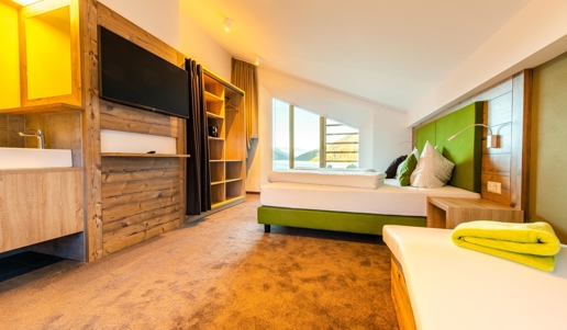 ALPINES . lake & mountain Residence